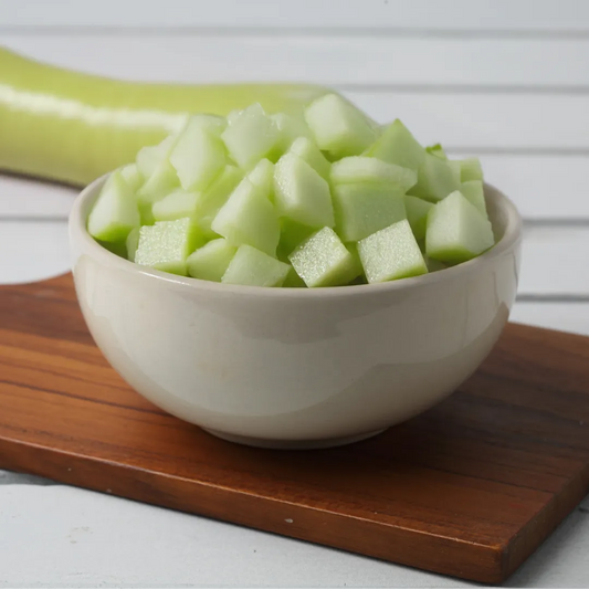 Ready-to-cook fresh cut bottle gourd pieces by Mommy's Fresh