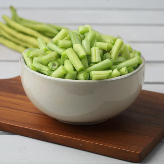 Ready-to-cook diced French beans, fresh cut by Mommy's Fresh